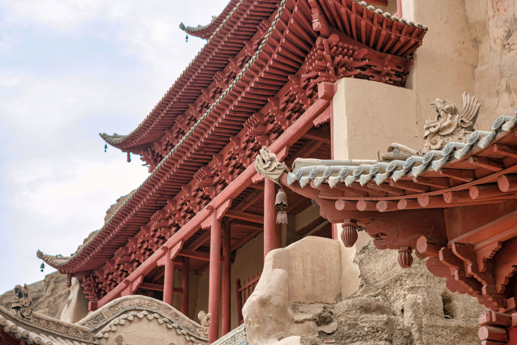 Essence Tour of  Silk  Road