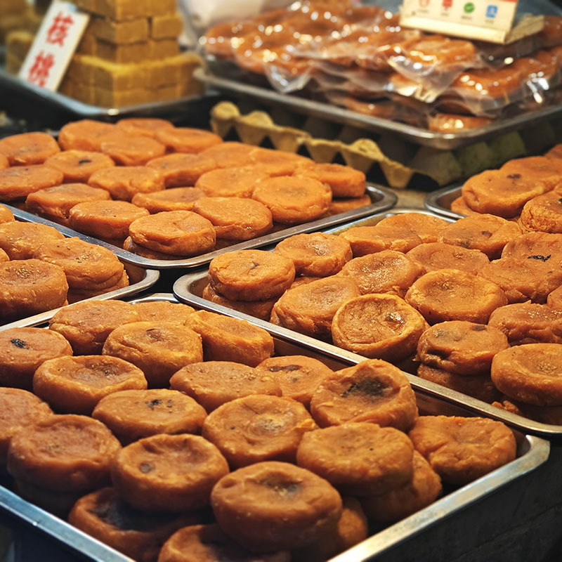 Late Afternoon / Evening (5:30 PM onwards): The Muslim Quarter & Bell Tower