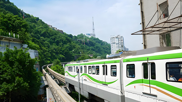 ・11:30 AM - 12:30 PM: Liziba Station Light Rail Viewing