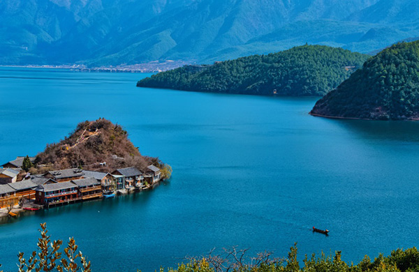 DAY 7 Li River Cruise (B, L)